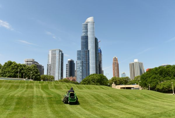 Corporate Lawn Mowing in Saint Cloud